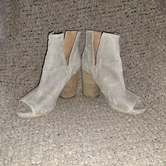 JEFFREY CAMPBELL-Oath Tan Suede Peep Toe Cutout Booties-Sz 7.5-Near Mint - Picture 5 of 8